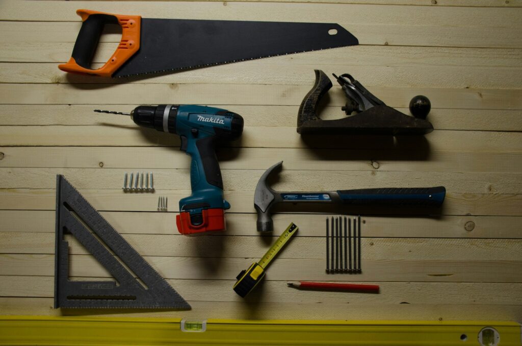 Photo by Eugen Str assorted-color handheld tools